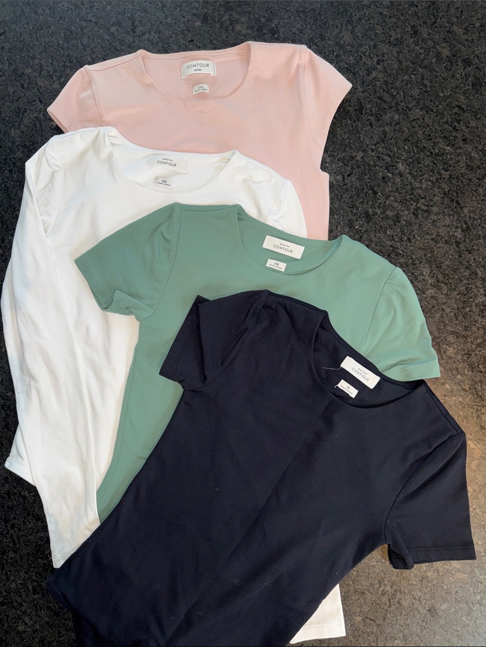 Aritzia tops 2XS group